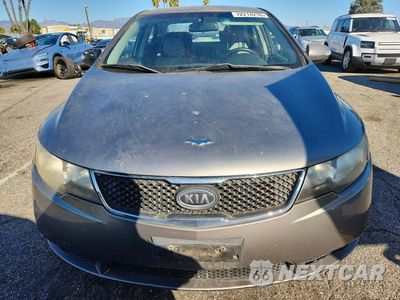 Piąte zdjęcie samochodu w środku: 2010 KIA FORTE EX VIN:KNAFU4A20A5053983 - miniatura