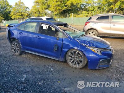 Czwarte zdjęcie samochodu z boku: 2020 TOYOTA COROLLA SE VIN:JTDS4RCE2LJ010651 - miniatura