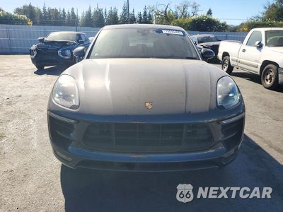 Piąte zdjęcie samochodu w środku: 2017 PORSCHE MACAN GTS VIN:WP1AG2A56HLB51407 - miniatura