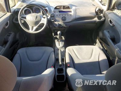 Zdjęcie 8 z 12 samochodu: 2013 HONDA FIT VIN:JHMGE8H32DC034067 - miniatura