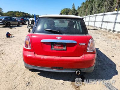 Zdjęcie 6 z 12 samochodu: 2010 MINI COOPER VIN:WMWMF3C58ATU77880 - miniatura