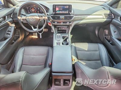 Zdjęcie 8 z 13 samochodu: 2018 HONDA ACCORD SPORT VIN:1HGCV2F35JA036968 - miniatura