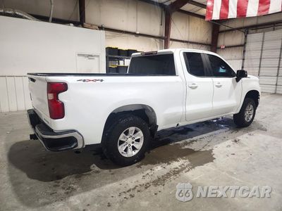 Trzecie zdjęcie samochodu z tyłu: 2020 CHEVROLET SILVERADO K1500 LT VIN:1GCRYDED7LZ229911 - miniatura
