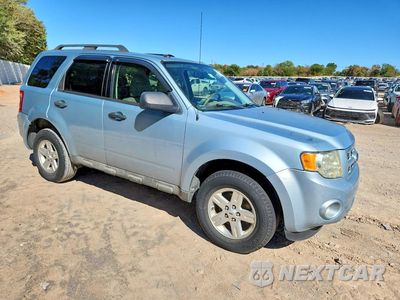 Czwarte zdjęcie samochodu z boku: 2009 FORD ESCAPE HYBRID VIN:1FMCU49329KC66686 - miniatura