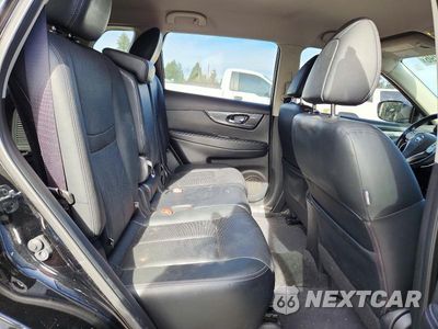 Zdjęcie 11 z 13 samochodu: 2016 NISSAN ROGUE S VIN:JN8AT2MT8GW008970 - miniatura