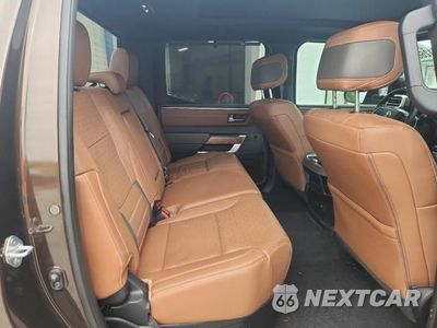 Zdjęcie 10 z 12 samochodu: 2024 TOYOTA TUNDRA 1794 EDITION HV VIN:5TFMC5DB2RX050503 - miniatura