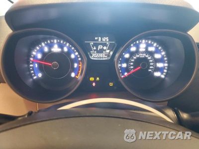 Zdjęcie 9 z 12 samochodu: 2014 HYUNDAI ELANTRA SE VIN:5NPDH4AE0EH506417 - miniatura