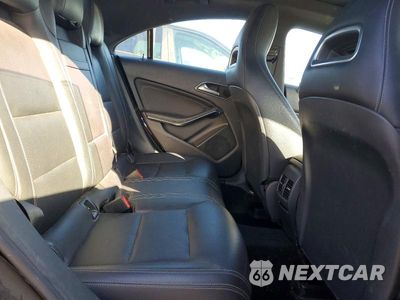 Zdjęcie 10 z 12 samochodu: 2018 MERCEDES-BENZ CLA 250 VIN:WDDSJ4EB4JN521305 - miniatura
