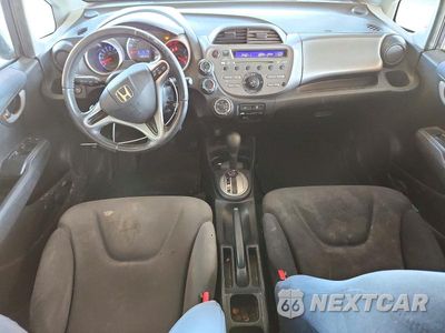 Zdjęcie 8 z 12 samochodu: 2009 HONDA FIT SPORT VIN:JHMGE88409S013109 - miniatura