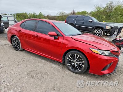 Czwarte zdjęcie samochodu z boku: 2019 TOYOTA CAMRY SE VIN:4T1B11HK0KU228461 - miniatura
