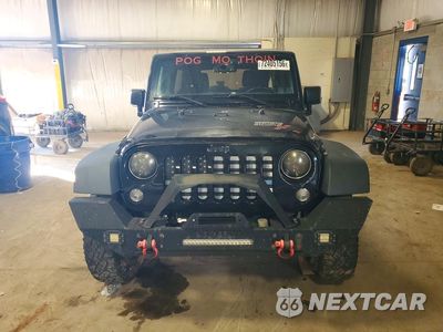Piąte zdjęcie samochodu w środku: 2016 JEEP WRANGLER UNLIMITED SPORT VIN:1C4HJWDG8GL206945 - miniatura