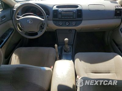 Zdjęcie 8 z 12 samochodu: 2006 TOYOTA CAMRY STANDARD VIN:JTDBE32K263038797 - miniatura