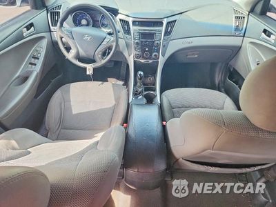 Zdjęcie 8 z 13 samochodu: 2014 HYUNDAI SONATA GLS VIN:5NPEB4AC0EH932144 - miniatura