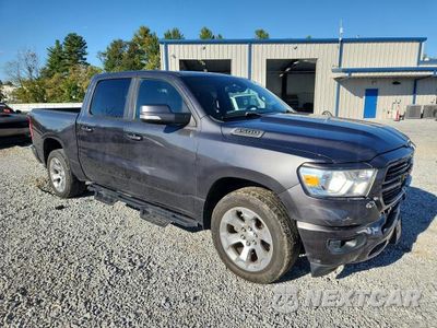 Czwarte zdjęcie samochodu z boku: 2019 RAM 1500 BIG HORN/LONE STAR VIN:1C6RREFG9KN641837 - miniatura