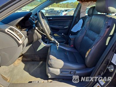 Zdjęcie 7 z 13 samochodu: 2006 HONDA ACCORD EX VIN:1HGCM56786A081899 - miniatura