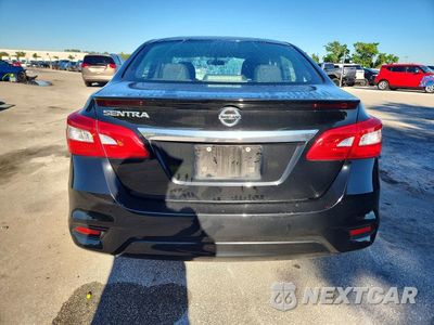 Zdjęcie 6 z 12 samochodu: 2017 NISSAN SENTRA S VIN:3N1AB7AP7HY225605 - miniatura