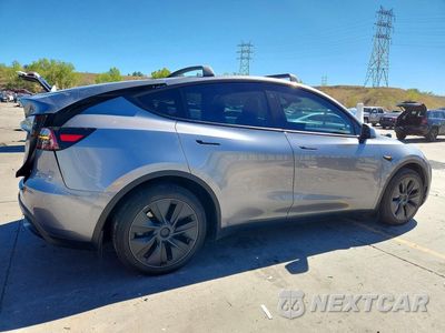 Trzecie zdjęcie samochodu z tyłu: 2024 TESLA MODEL Y VIN:7SAYGDEE5RF160564 - miniatura