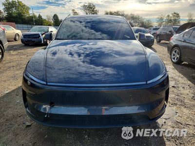 Piąte zdjęcie samochodu w środku: 2026 TESLA MODEL Y VIN:7SAYGDEE9TF452158 - miniatura