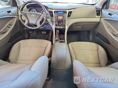 Zdjęcie 8 z 12 samochodu: 2011 HYUNDAI SONATA GLS VIN:5NPEB4AC6BH013308 - miniatura