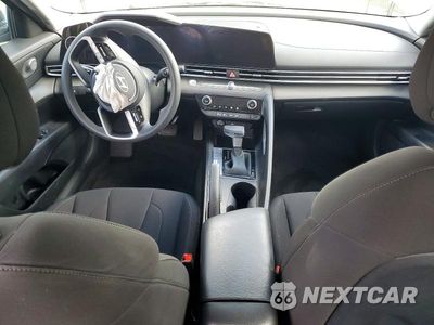 Zdjęcie 8 z 12 samochodu: 2024 HYUNDAI ELANTRA SEL VIN:KMHLM4DG5RU756358 - miniatura