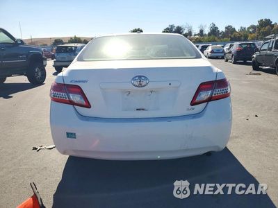 Zdjęcie 6 z 12 samochodu: 2011 TOYOTA CAMRY LE VIN:JTNBF3EK7B3011898 - miniatura