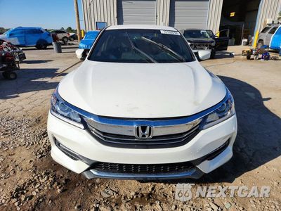 Piąte zdjęcie samochodu w środku: 2017 HONDA ACCORD SPORT VIN:1HGCR2F59HA160838 - miniatura