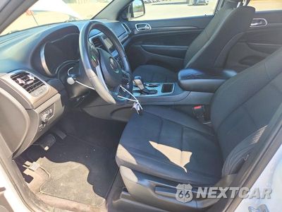 Zdjęcie 7 z 13 samochodu: 2018 JEEP GRAND CHEROKEE LAREDO VIN:1C4RJEAG6JC277586 - miniatura