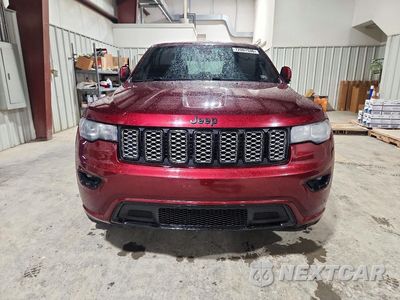 Piąte zdjęcie samochodu w środku: 2018 JEEP GRAND CHEROKEE LAREDO VIN:1C4RJFAG0JC250955 - miniatura