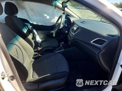 Zdjęcie 7 z 12 samochodu: 2019 HYUNDAI ACCENT SE VIN:3KPC24A33KE076412 - miniatura