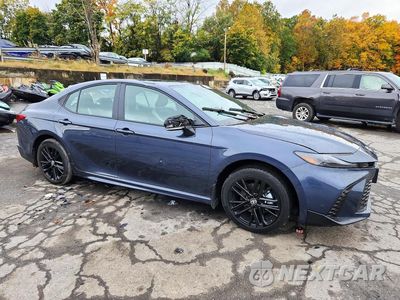 Czwarte zdjęcie samochodu z boku: 2026 TOYOTA CAMRY SE VIN:4T1DBADK7TU566470 - miniatura