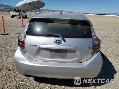 Zdjęcie 6 z 12 samochodu: 2013 TOYOTA PRIUS C TWO VIN:JTDKDTB30D1038530 - miniatura