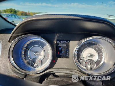 Zdjęcie 9 z 12 samochodu: 2012 CHRYSLER 300 LIMITED VIN:2C3CCAHG3CH184334 - miniatura