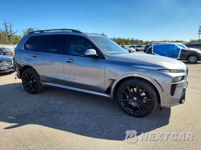 Czwarte zdjęcie samochodu z boku: 2023 BMW X7 XDRIVE40I VIN:5UX23EM0XP9R58753 - miniatura