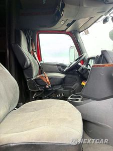 Piąte zdjęcie samochodu w środku: 2018 INTERNATIONAL LT625 VIN:3HSDZAPR9JN566515 - miniatura