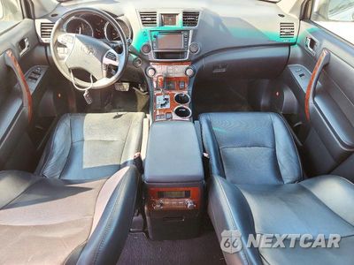 Zdjęcie 8 z 13 samochodu: 2013 TOYOTA HIGHLANDER LIMITED VIN:5TDYK3EH7DS093938 - miniatura