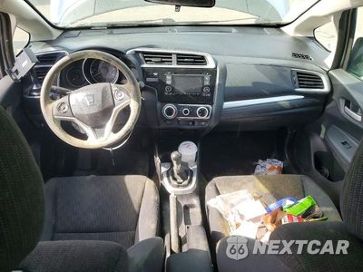 Zdjęcie 8 z 12 samochodu: 2015 HONDA FIT LX VIN:3HGGK5G55FM711143 - miniatura