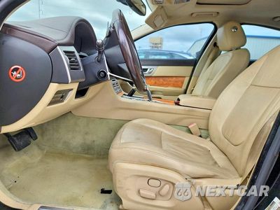 Zdjęcie 7 z 12 samochodu: 2010 JAGUAR XF LUXURY VIN:SAJWA0FA6AHR66803 - miniatura