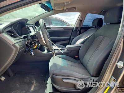 Zdjęcie 7 z 12 samochodu: 2019 HYUNDAI SONATA SE VIN:5NPE24AF1KH734498 - miniatura