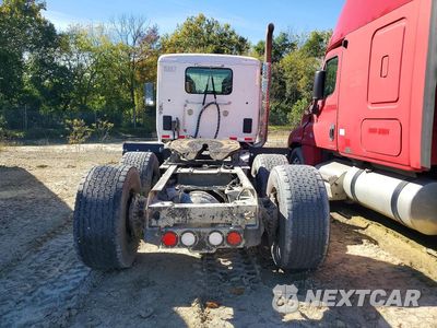 Zdjęcie 6 z 13 samochodu: 2015 KENWORTH T680 SEMI TRUCK VIN:1XKYDP9X3FJ438809 - miniatura