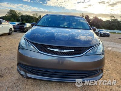 Piąte zdjęcie samochodu w środku: 2017 CHRYSLER PACIFICA TOURING VIN:2C4RC1DG5HR744948 - miniatura