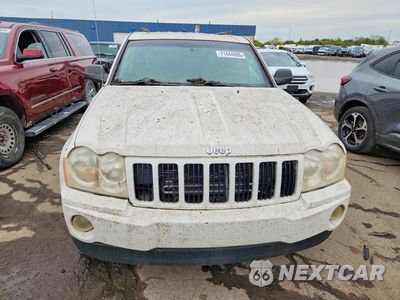 Piąte zdjęcie samochodu w środku: 2005 JEEP GRAND CHEROKEE LAREDO VIN:1J4HR48N15C578236 - miniatura