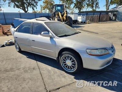Czwarte zdjęcie samochodu z boku: 1999 HONDA ACCORD EX VIN:1HGCG1655XA015813 - miniatura