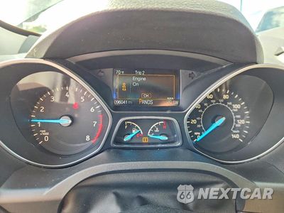 Zdjęcie 9 z 13 samochodu: 2017 FORD ESCAPE SE VIN:1FMCU9GD3HUA84152 - miniatura