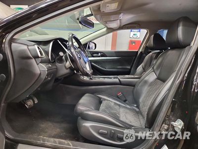 Zdjęcie 7 z 12 samochodu: 2016 NISSAN MAXIMA 3.5 SR VIN:1N4AA6AP0GC403488 - miniatura