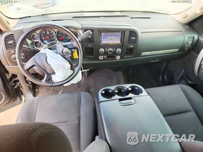 Zdjęcie 8 z 12 samochodu: 2010 CHEVROLET SILVERADO C1500 LT VIN:1GCSCSE05AZ282346 - miniatura