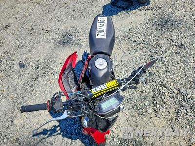 Piąte zdjęcie samochodu w środku: 2014 HONDA GROM 125 VIN:MLHJC6116E5001277 - miniatura