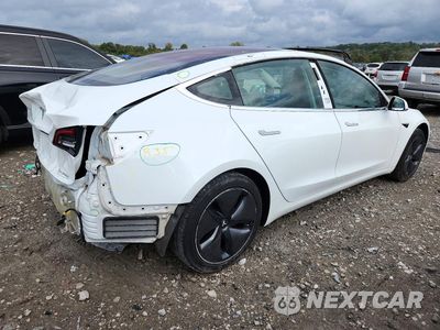 Trzecie zdjęcie samochodu z tyłu: 2018 TESLA MODEL 3 VIN:5YJ3E1EB9JF054625 - miniatura