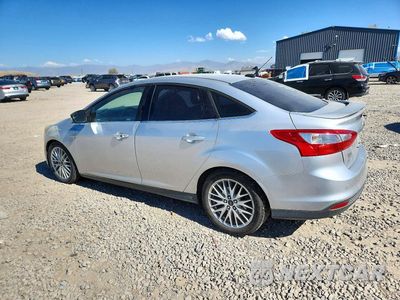 Drugie zdjęcie samochodu z przodu: 2014 FORD FOCUS TITANIUM VIN:1FADP3J27EL463277 - miniatura
