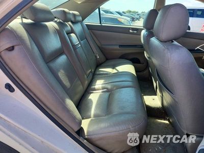 Zdjęcie 10 z 12 samochodu: 2005 TOYOTA CAMRY LE VIN:4T1BE32K75U404371 - miniatura