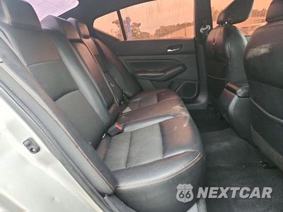 Zdjęcie 10 z 13 samochodu: 2019 NISSAN ALTIMA SR VIN:1N4BL4CV3KC124138 - miniatura